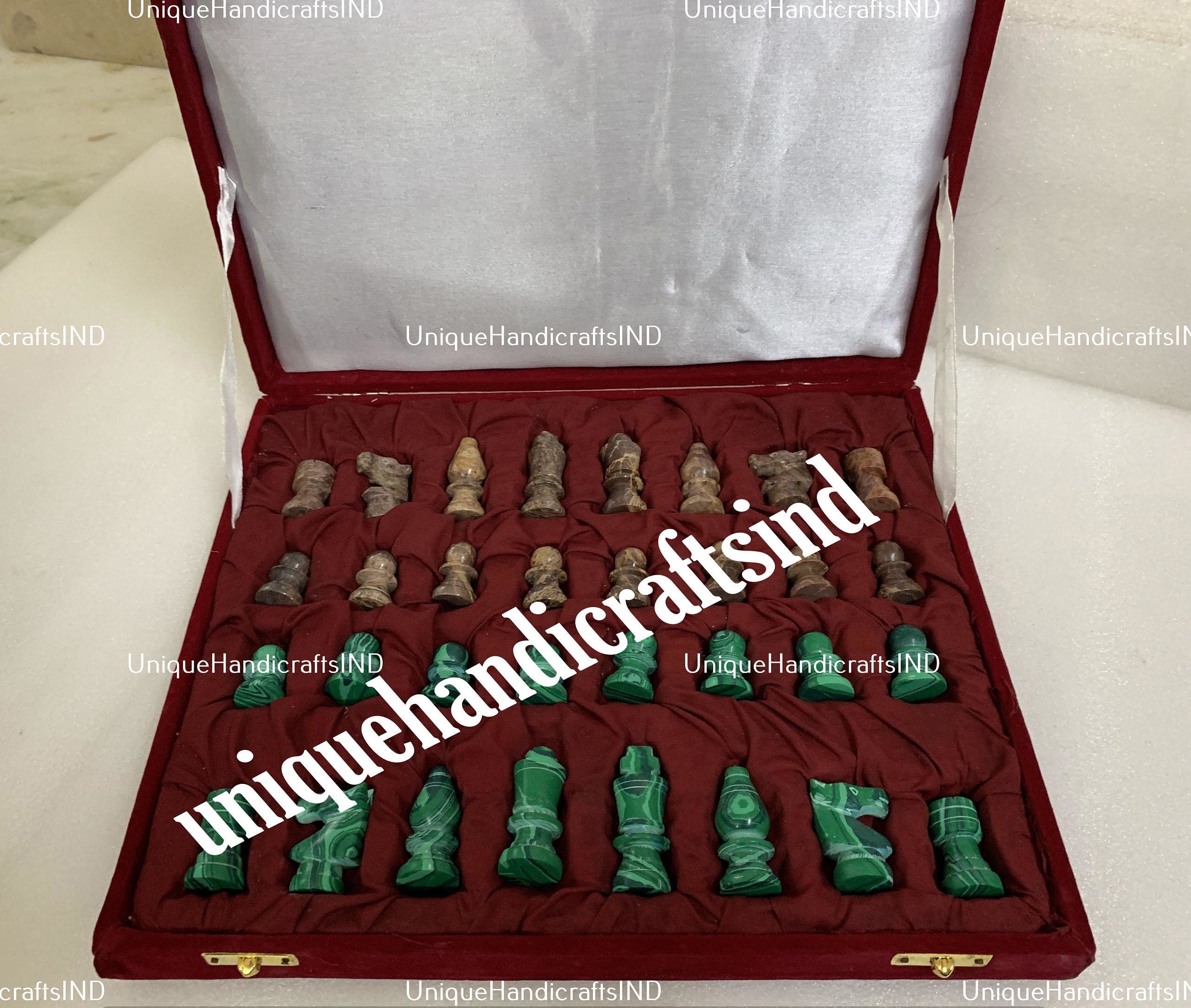 Christmas Gifts Marble Green And Yellow Chess Pieces Game Board's Hand Carved Work Malachite Stone Home Decor and Gifts Unique Handicrafts IND