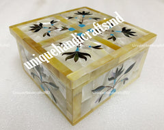 Engraved Birth Flower jewellery Box, Travel Jewelry Box, Birthday Gift, Bridal Party Gifts, Bridesmaid Gifts, Gift for her Unique Handicrafts IND