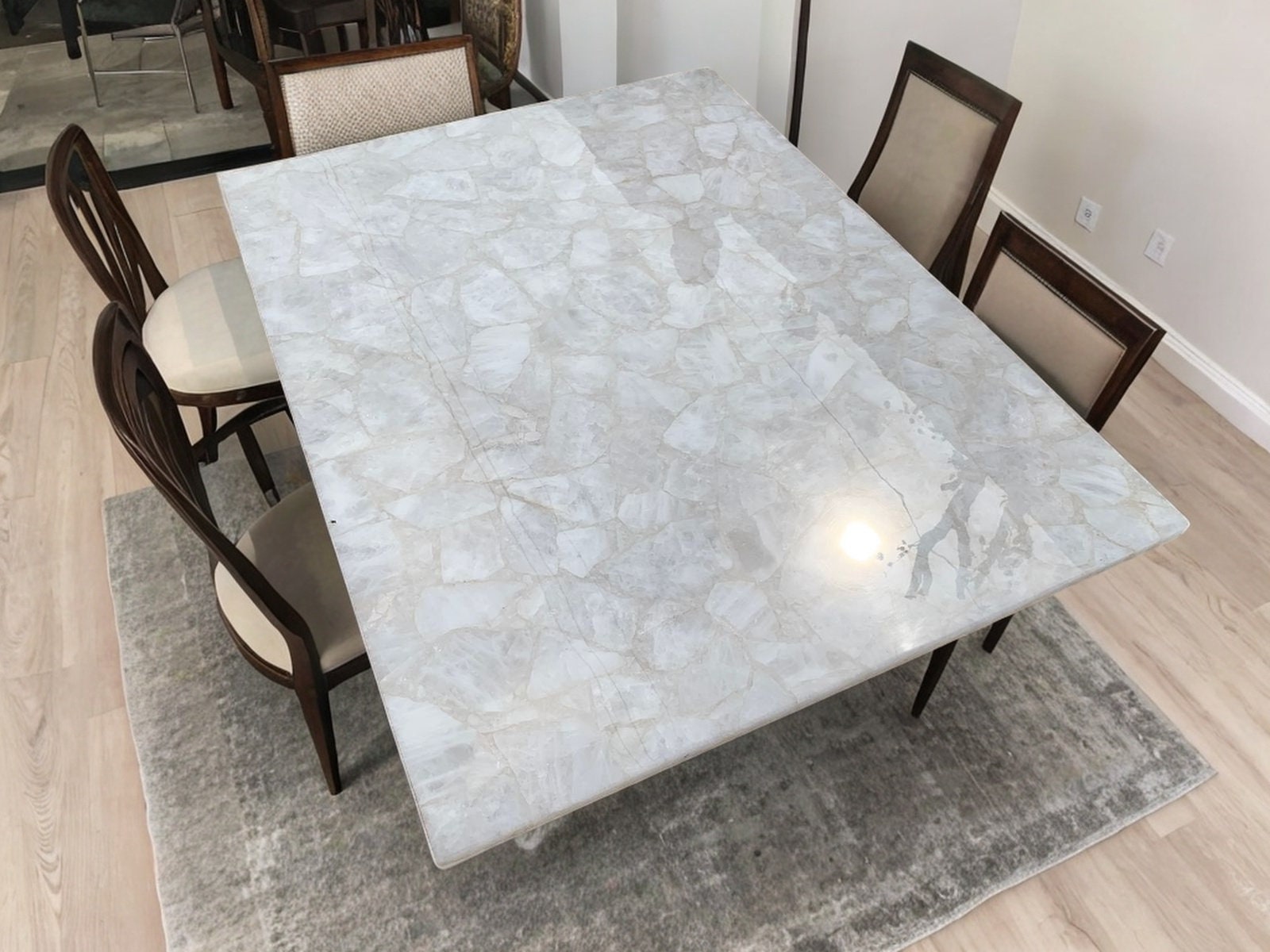 Rectangular White Quartz Table Tops, Stone Kitchen Island Countertop Slab for Home, Custom Office Meeting Desk Luxury Modern Interiors Unique Handicrafts IND