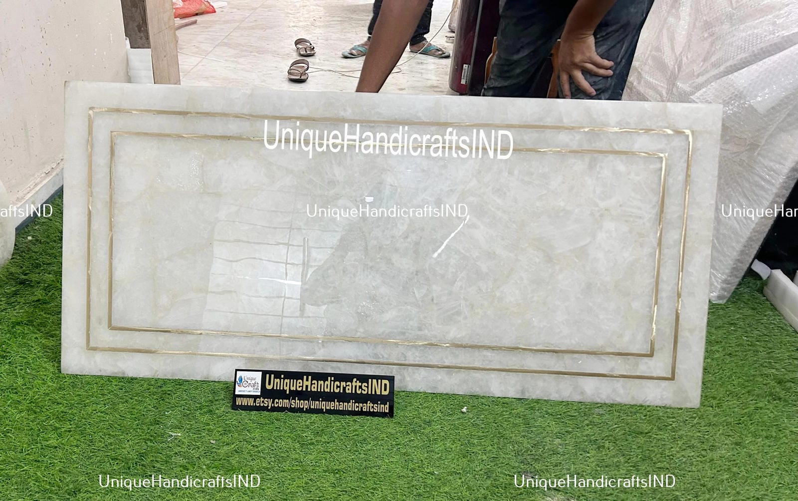 Gorgeous High Quality Quartz Coffee Table/ illuminate Table Top, Agate Counter Slab ,Kitchen & Dining Countertop Slab With Brass Border Unique Handicrafts IND