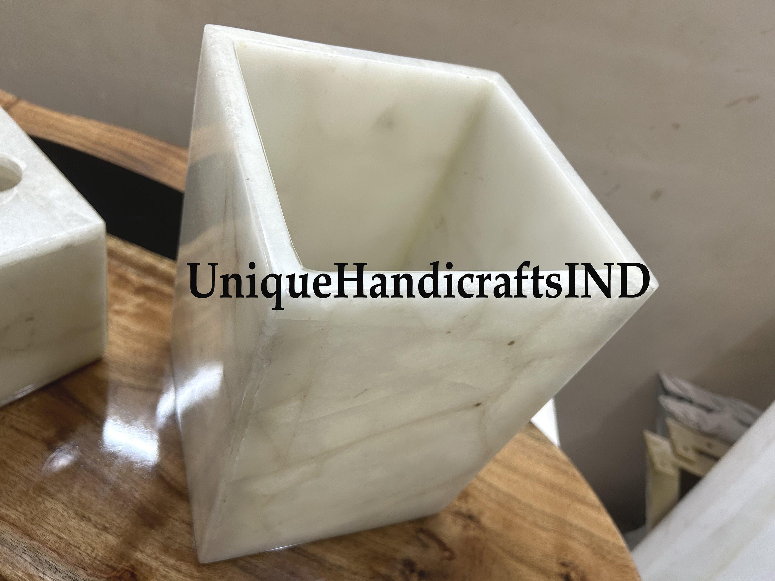 Quartz bathroom set, Stones Bathroom Vanity Accessories, Quartz Bathroom Vanity Set, Bathroom Accessories Set of Agate, Soap Dispenser Set Unique Handicrafts IND