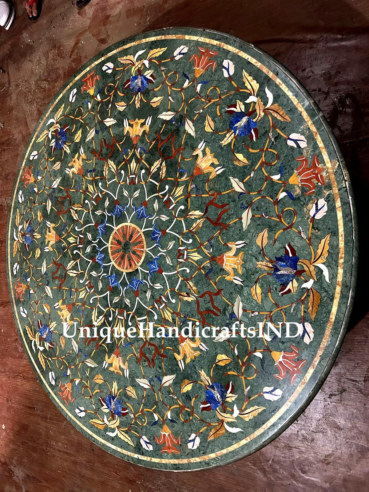 Green Marble Round Center Table Top Lapis lazuli Floral Fine Semi Precious Inlay Stone Pietra Dura Art Handmade Furniture Unique Handicrafts IND