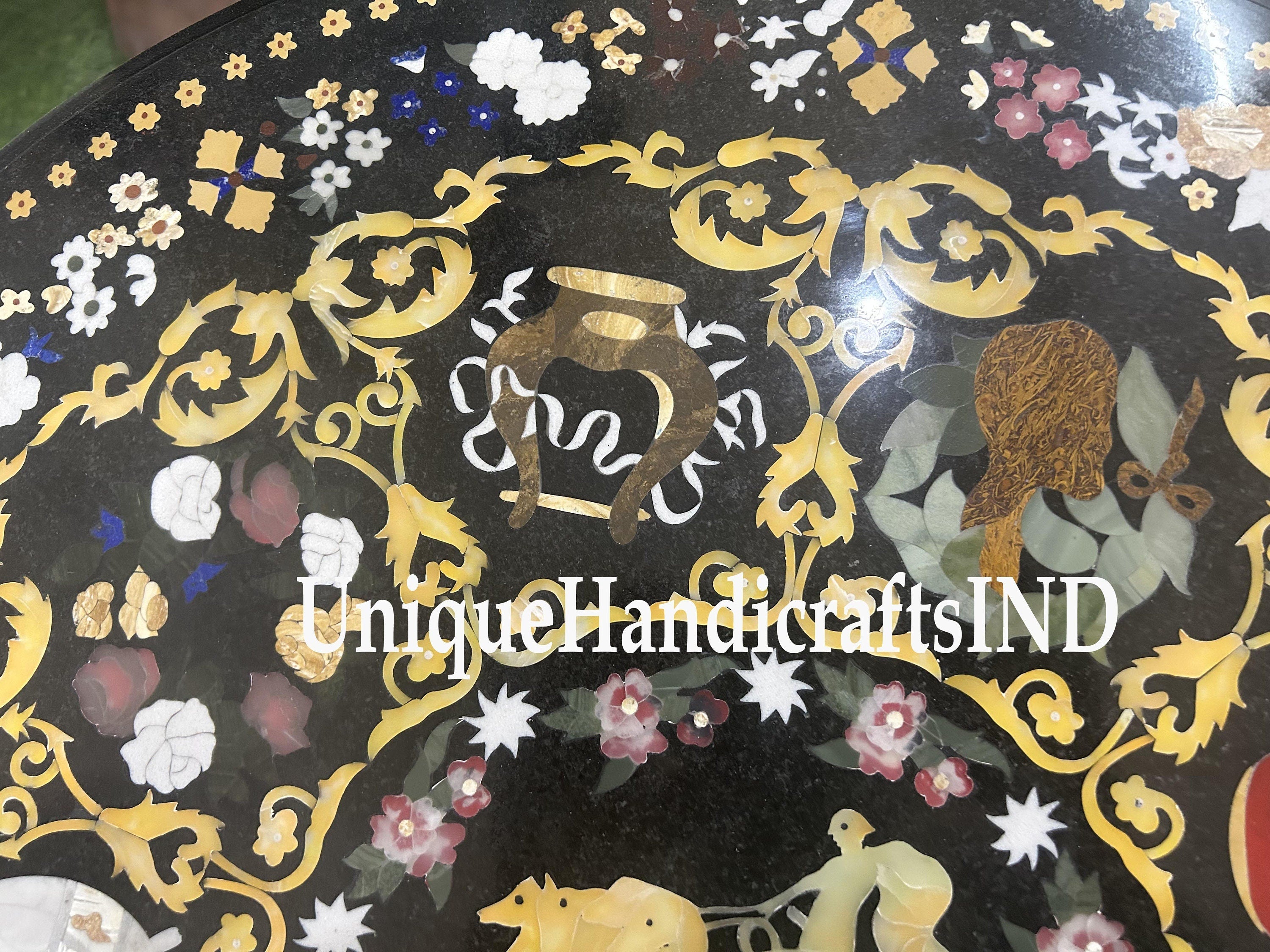 Marble Inlay Coffee Table /Dining Table top In Round Shape Semi Precious Inlay Stone Chariot Pietra Dura Art Decorative Handmade Furniture Unique Handicrafts IND