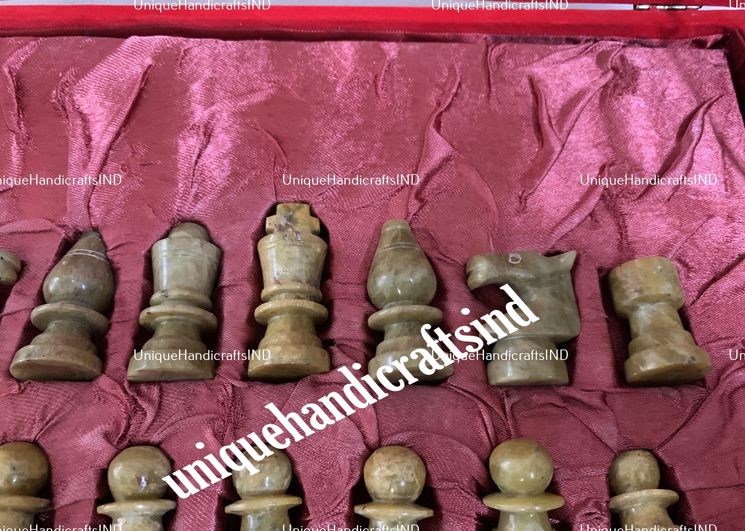 Christmas Gifts Marble Green And Yellow Chess Pieces Game Board's Hand Carved Work Malachite Stone Home Decor and Gifts Unique Handicrafts IND