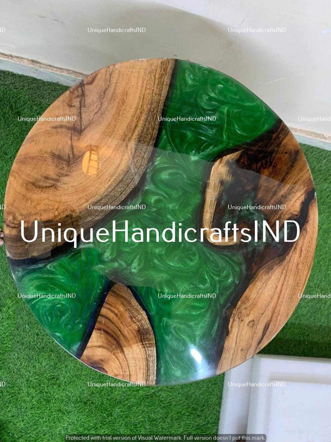 Round Table With Green Epoxy Resin River Art / Bistro Table / Restaurant Table / Natural Wood Walnut Table Garden Decor Furniture Unique Handicrafts IND