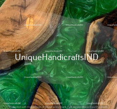 Round Table With Green Epoxy Resin River Art / Bistro Table / Restaurant Table / Natural Wood Walnut Table Garden Decor Furniture Unique Handicrafts IND