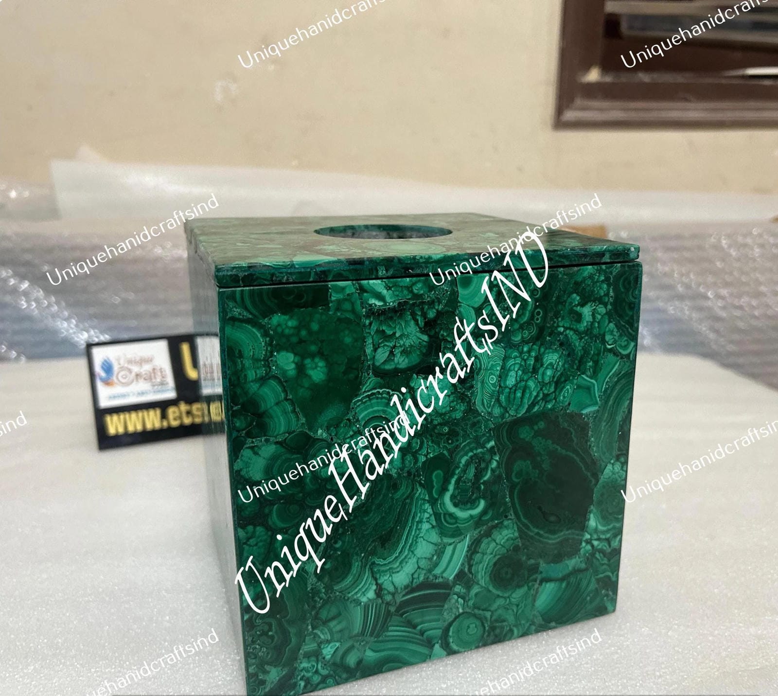 Green Malachite Tissue Box – Luxurious Gemstone Design, Elegant Tissue Holder, Handmade Natural Stone Home Decor, Unique Bathroom Decor Unique Handicrafts IND
