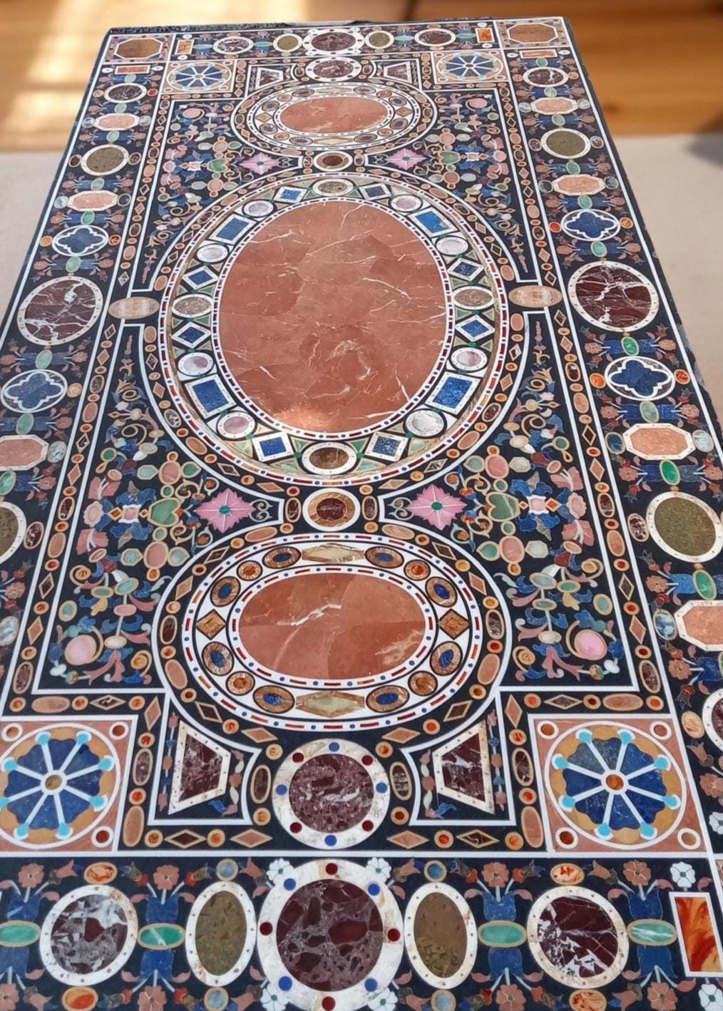 Black Marble Dining Table – Semi-Precious Stone Marquetry Floral Art – Handmade Hallway & Home Decor Furniture Unique Handicrafts IND