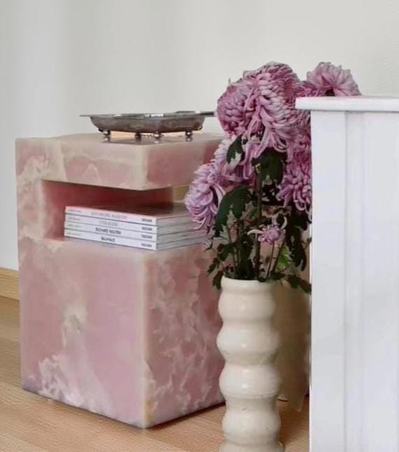 Pink Onyx Side Table – Luxury Crystal-Like Onyx Accent Table – Designer Statement Bedside Nightstand – Handmade Pink Onyx Home Decor Unique Handicrafts IND